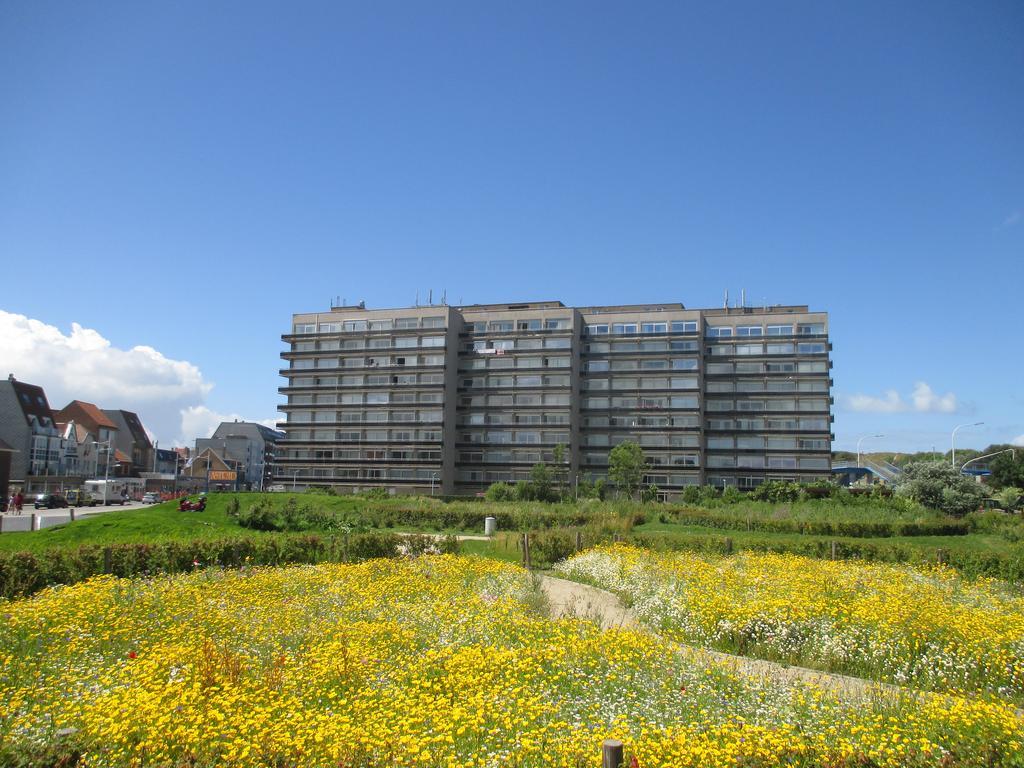 Studio With Sea View And Panoramic View In Bredene Apartment Exterior photo